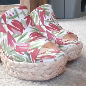 NEW lulu's floral high clog size 8.5
